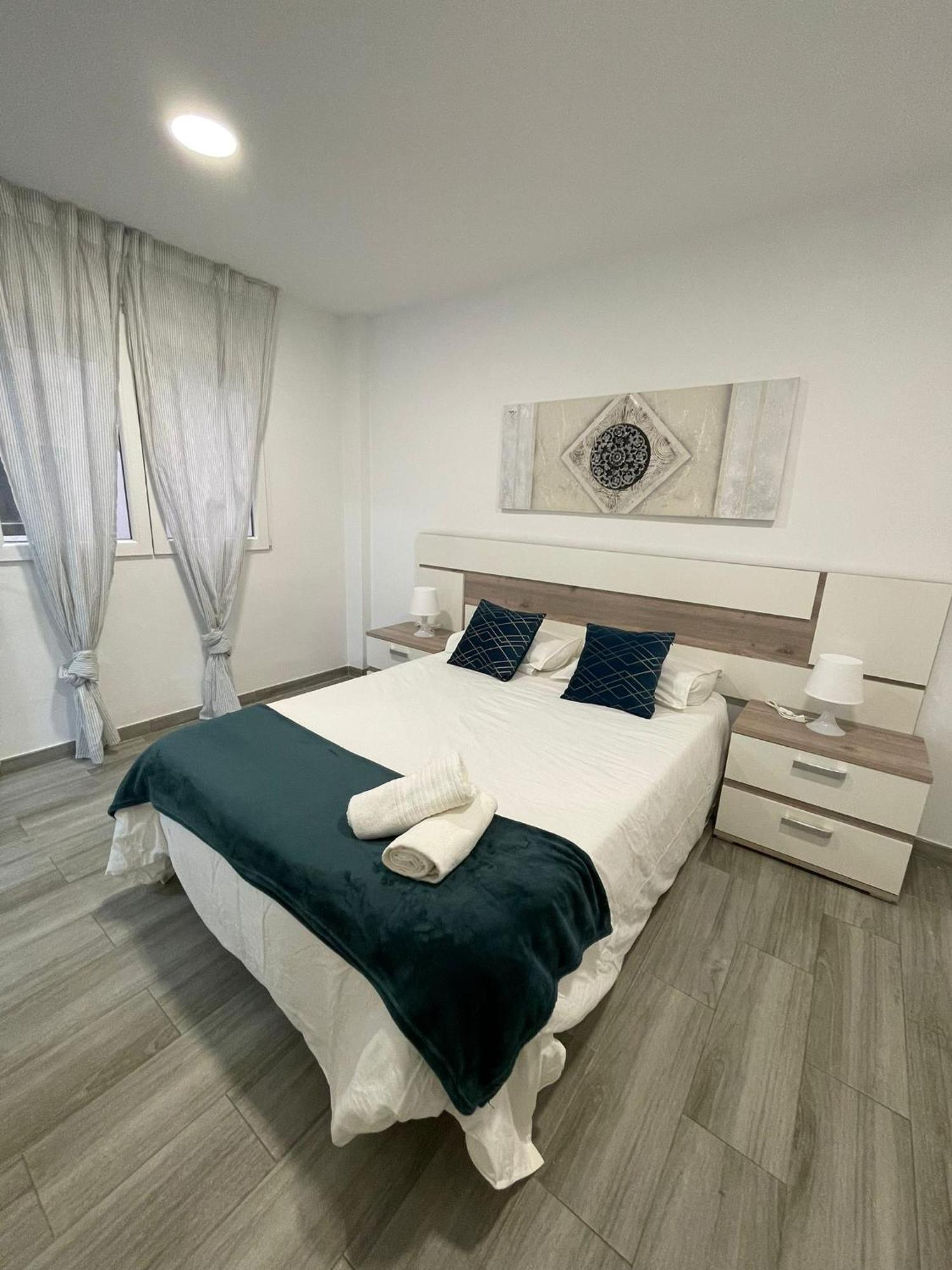 Apartamento Centrico Y Coqueto Granada Luaran gambar