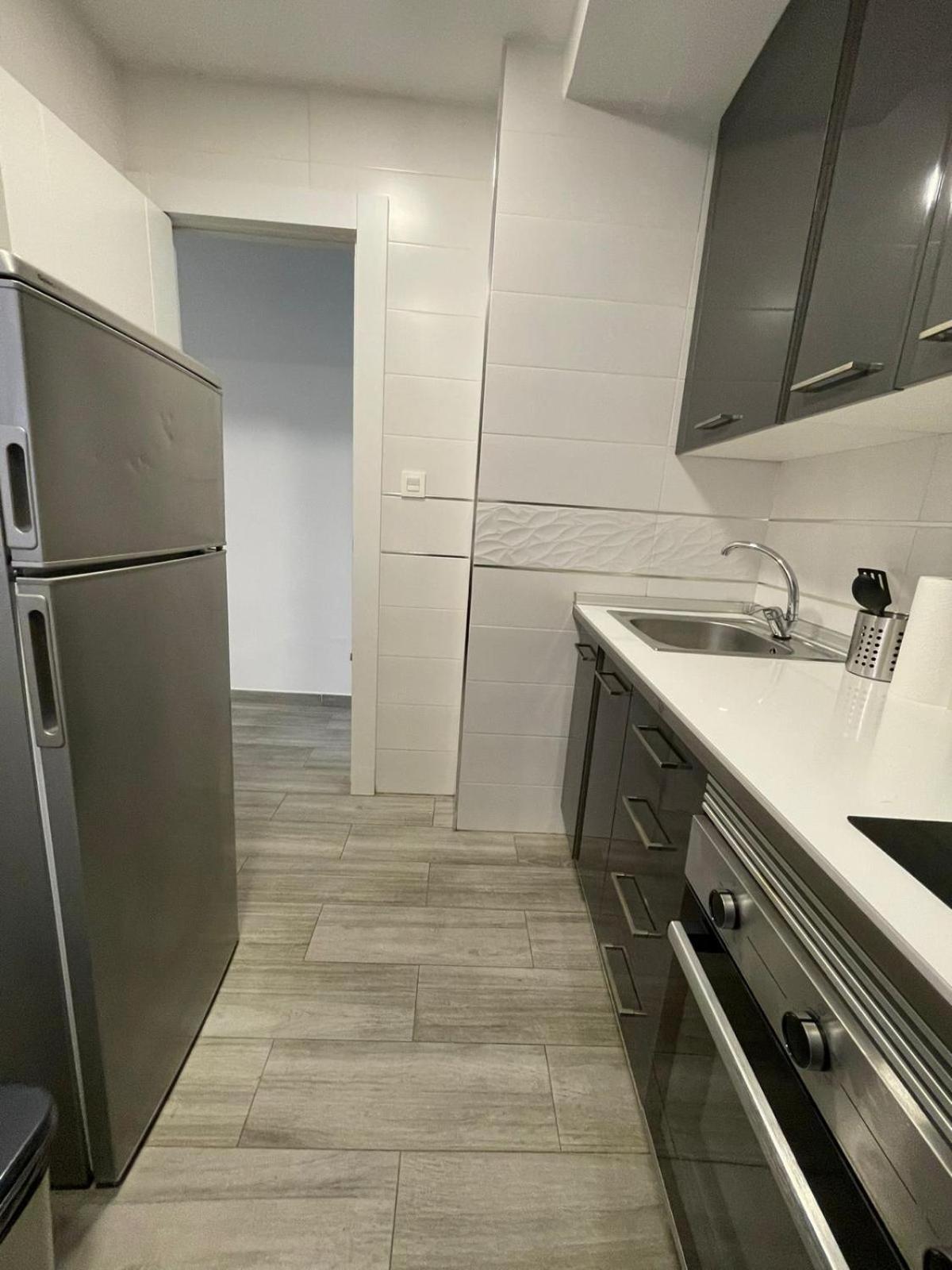 Apartamento Centrico Y Coqueto Granada Luaran gambar