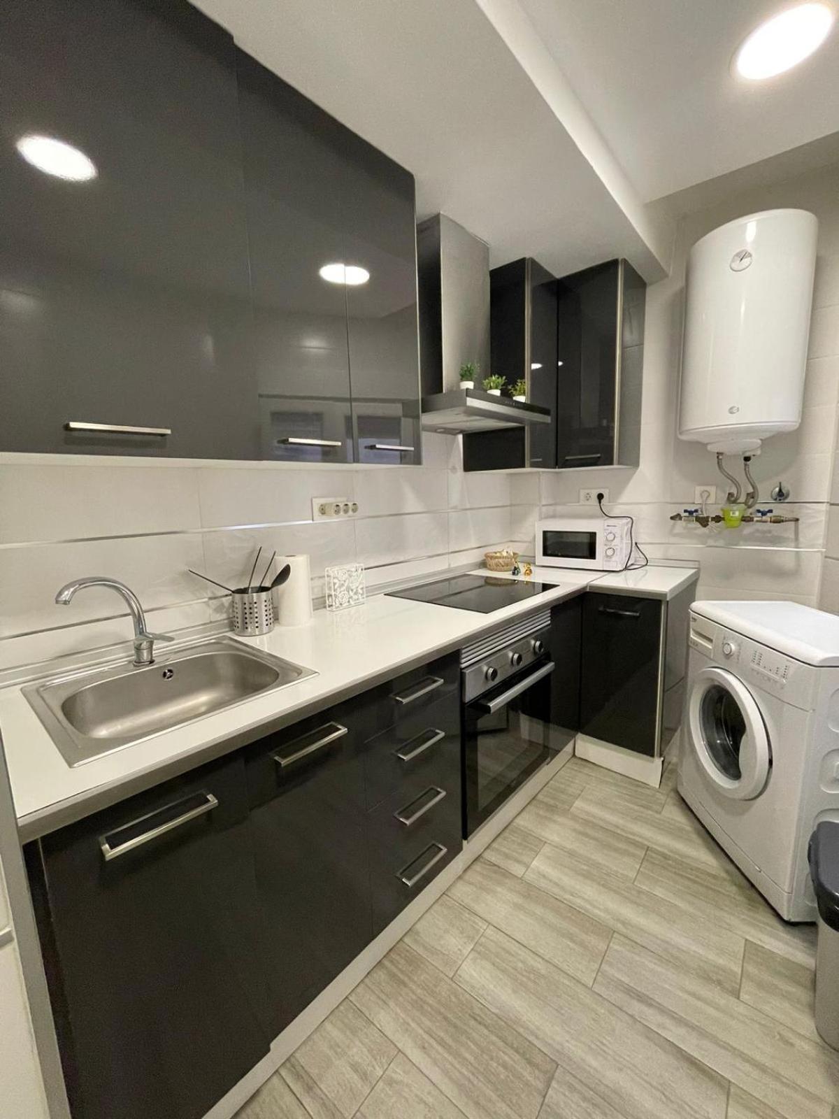 Apartamento Centrico Y Coqueto Granada Luaran gambar