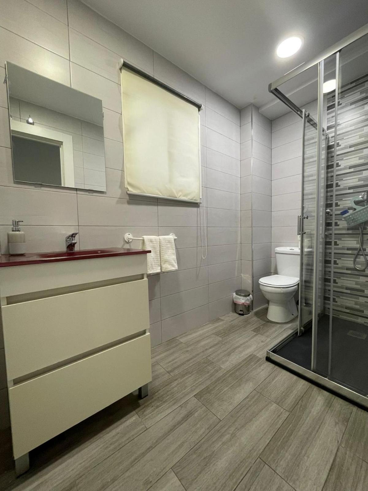 Apartamento Centrico Y Coqueto Granada Luaran gambar